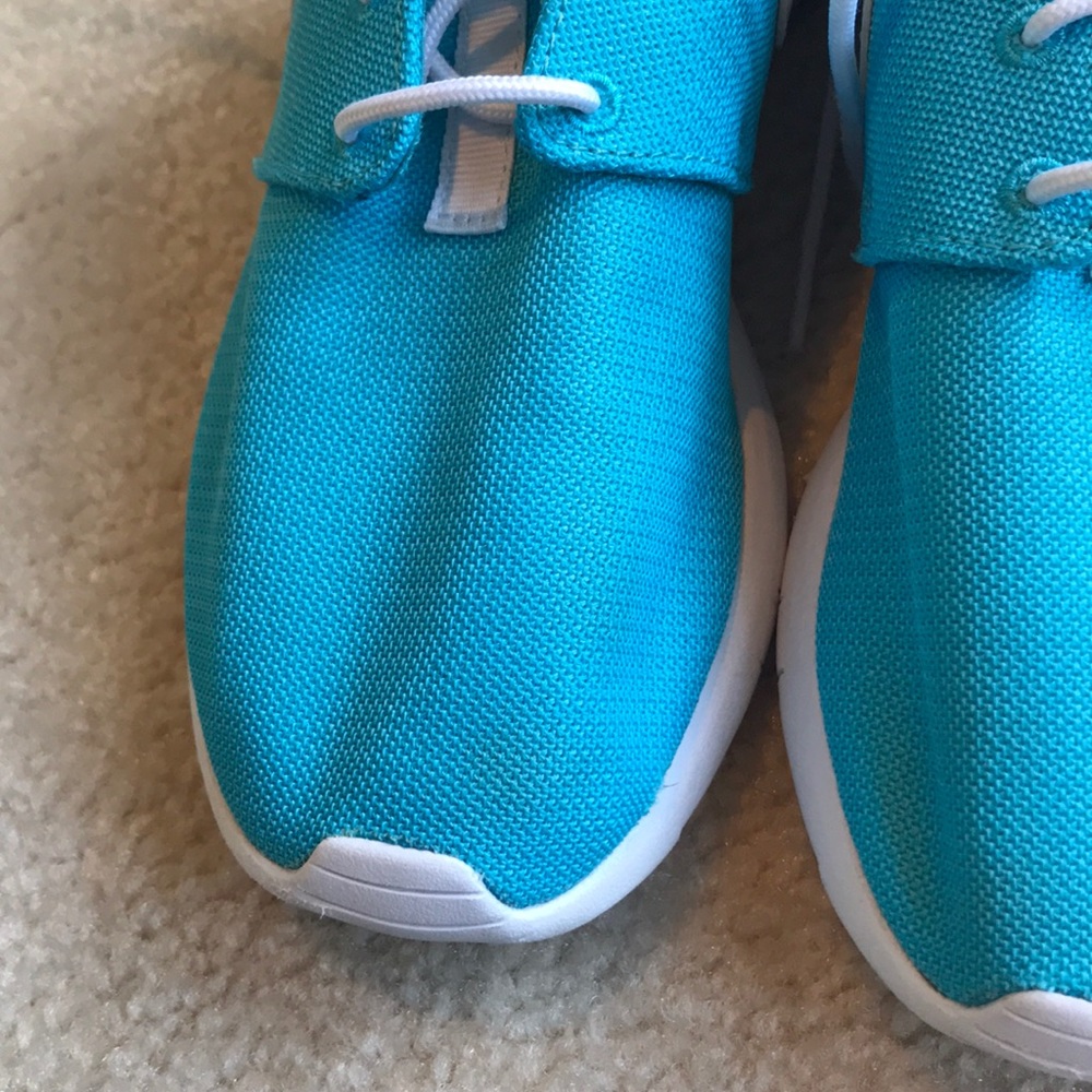 Nike Kids Blue Sneakers - Picture 3 of 8